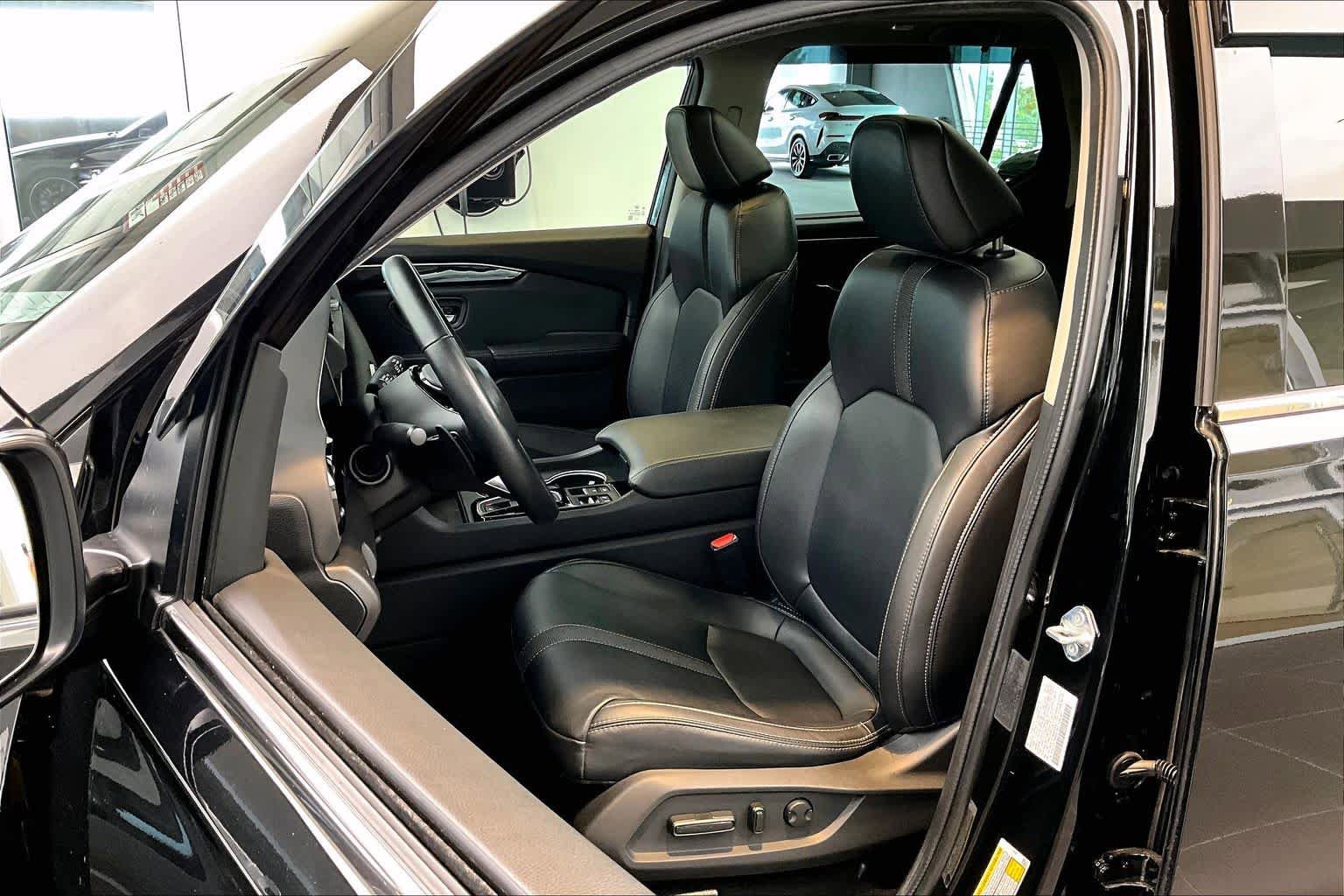 Used 2024 Honda Pilot Touring image 8