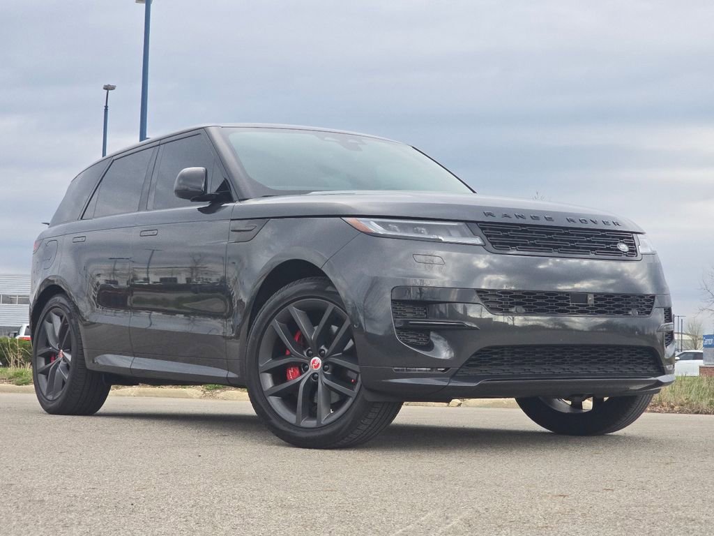 Used 2024 Land Rover Range Rover Sport Dynamic SE image 2