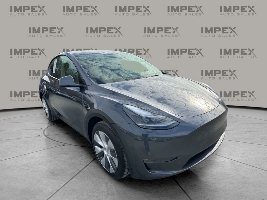 Used 2023 Tesla Model Y Long Range image 7