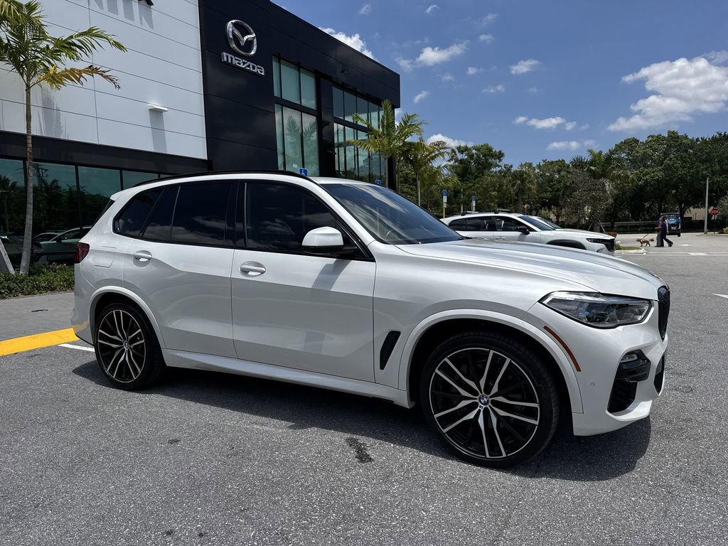 Used 2019 BMW X5 xDrive50i w/ M Sport Package AWD/4WD image 6