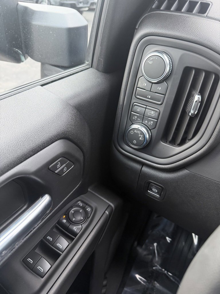 New 2026 GMC Sierra 2500 Pro w/ Convenience Package image 9