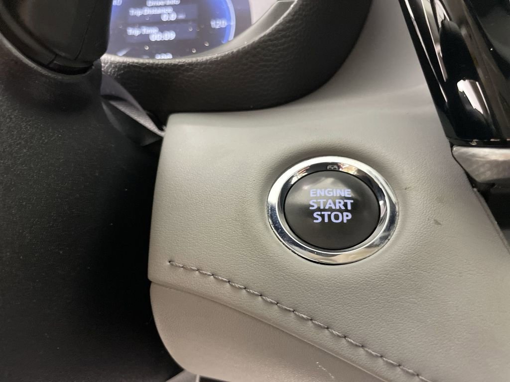 Used 2023 Toyota Highlander Platinum image 17