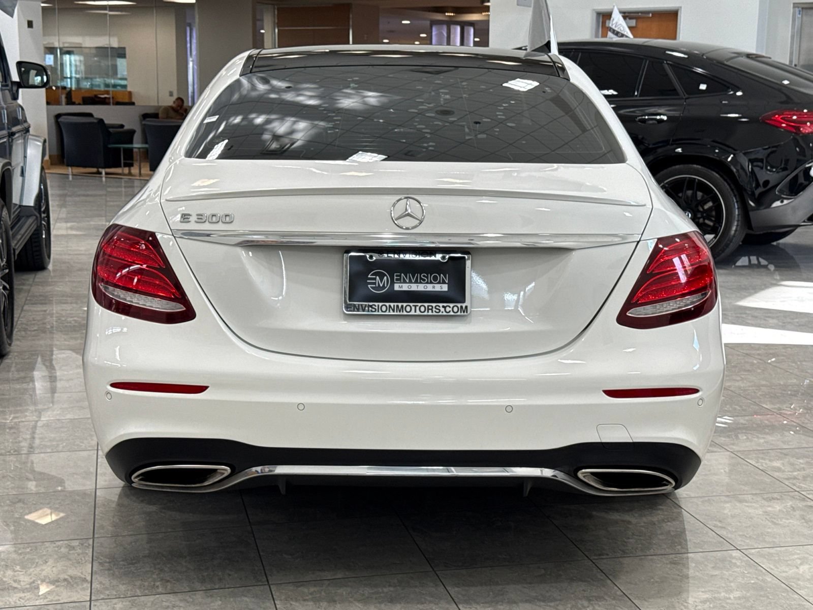 Used 2018 Mercedes-Benz E 300 image 10