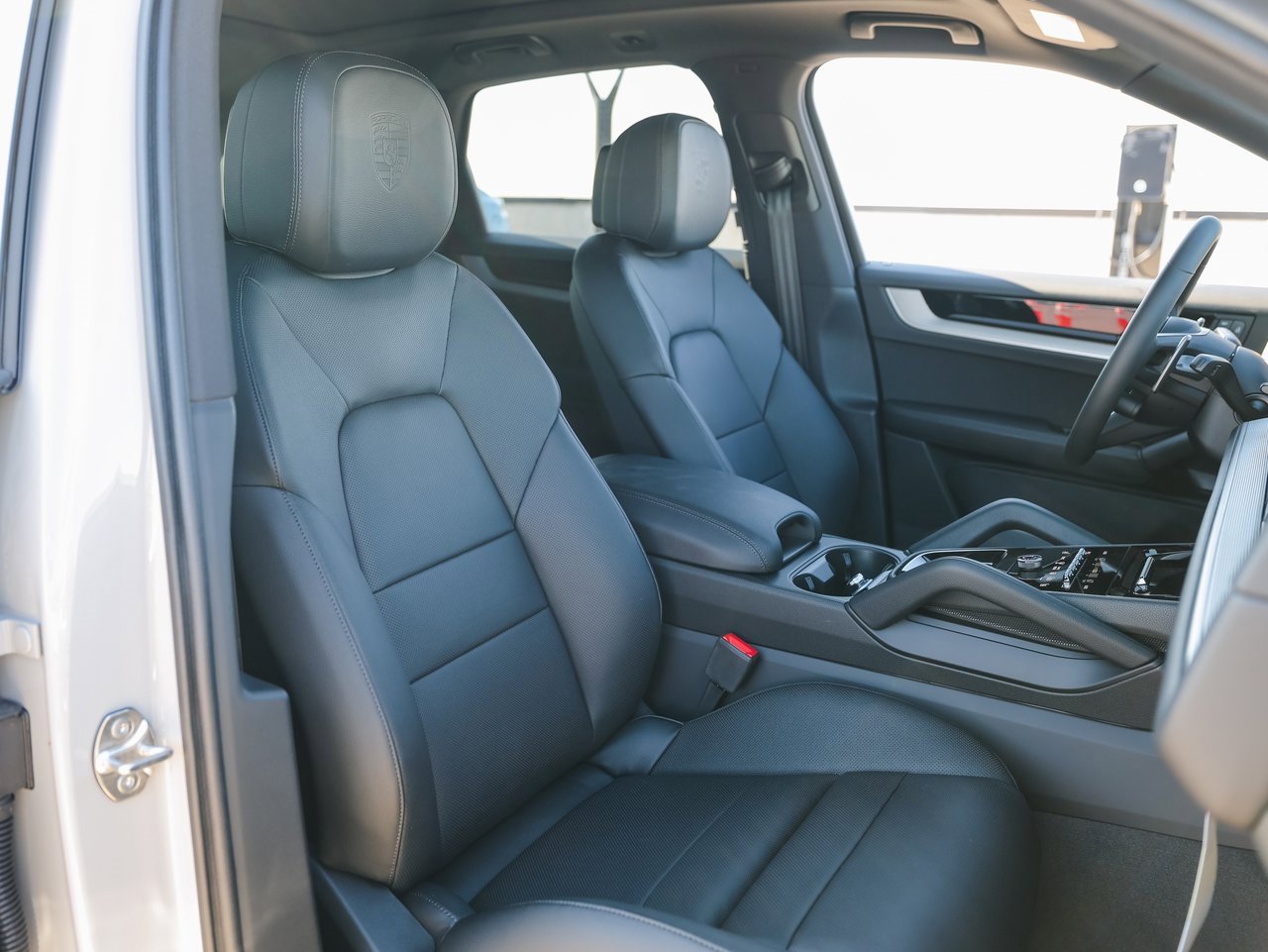 New 2025 Porsche Cayenne E-Hybrid image 28