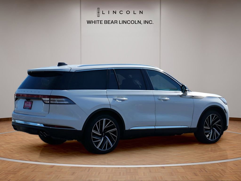 Used 2025 Lincoln Aviator Reserve w/ Equipment Group 201A AWD/4WD image 5