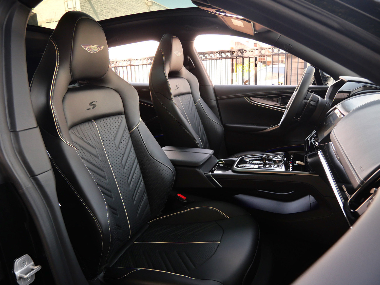 New 2026 Aston Martin DBX S AWD/4WD image 12