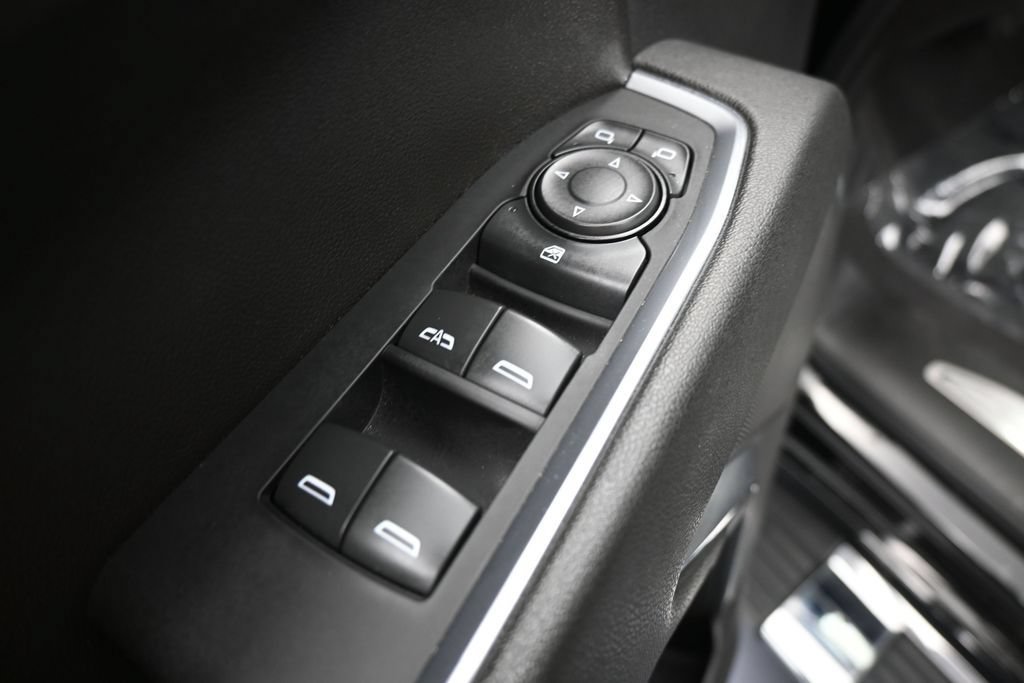 Used 2024 Chevrolet Silverado 1500 LT RWD image 14