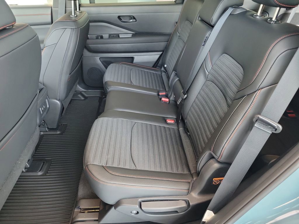 New 2026 Nissan Pathfinder Rock Creek AWD/4WD image 14