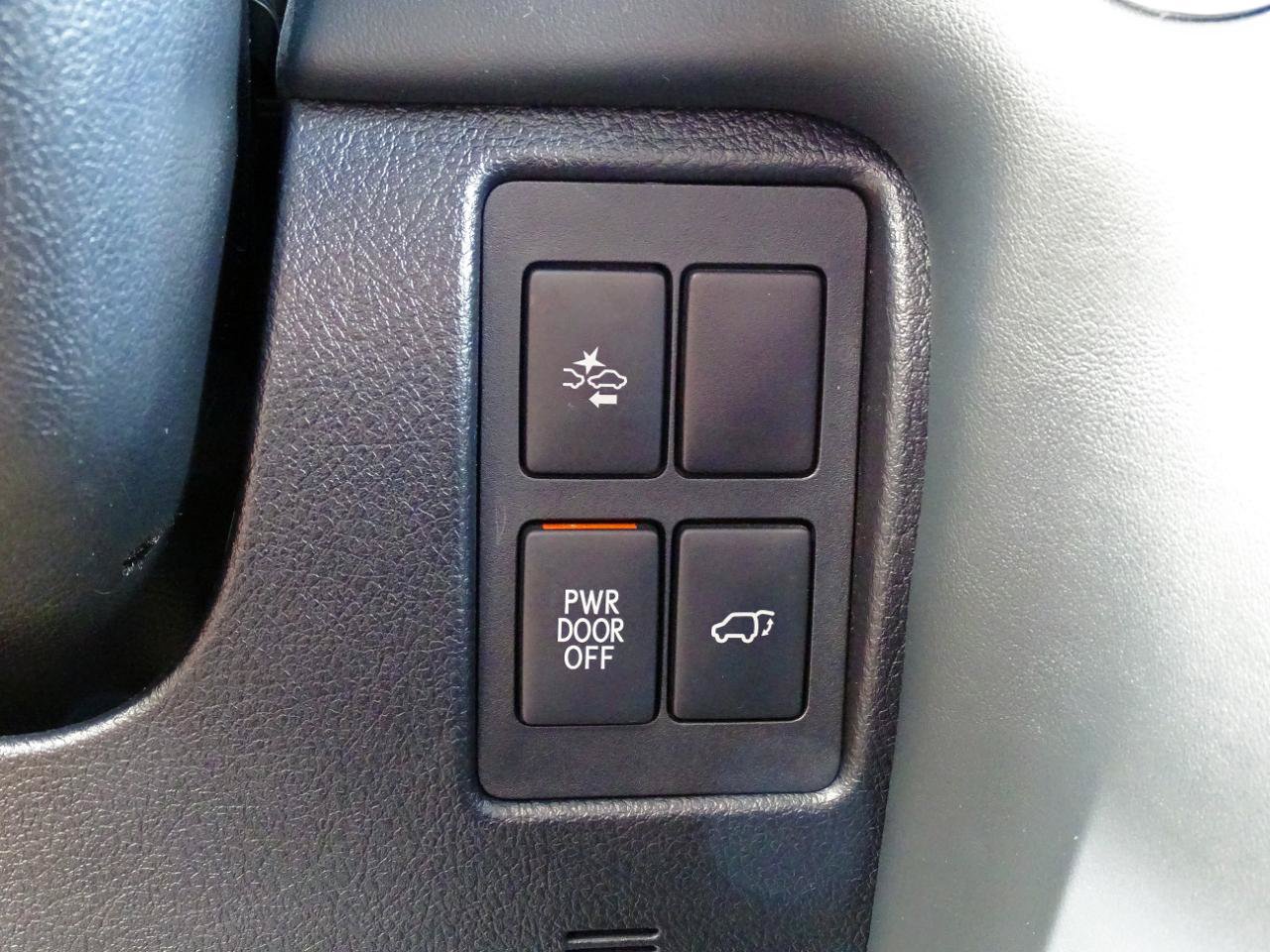 Used 2019 Lexus LX 570 4WD w/ Luxury Package image 57