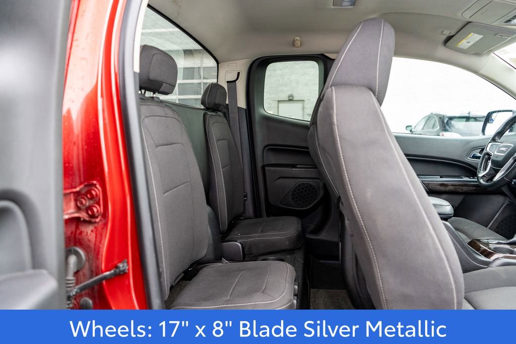 Used 2015 GMC Canyon SLE image 13