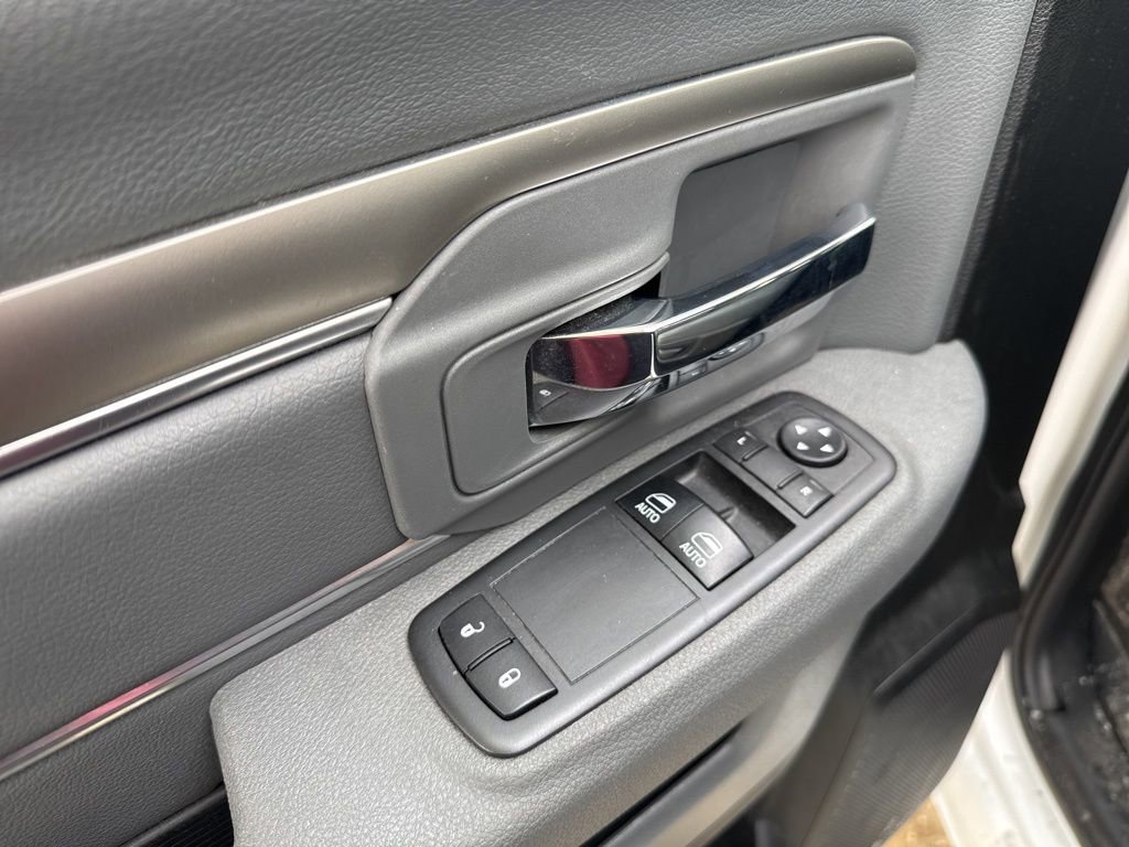 Used 2019 RAM 1500 Express w/ Express Value Package image 10