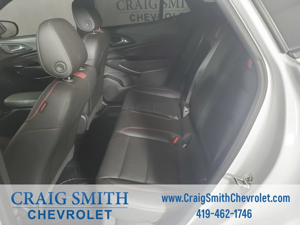 Used 2024 Chevrolet Trax RS w/ Sunroof Package FWD image 12