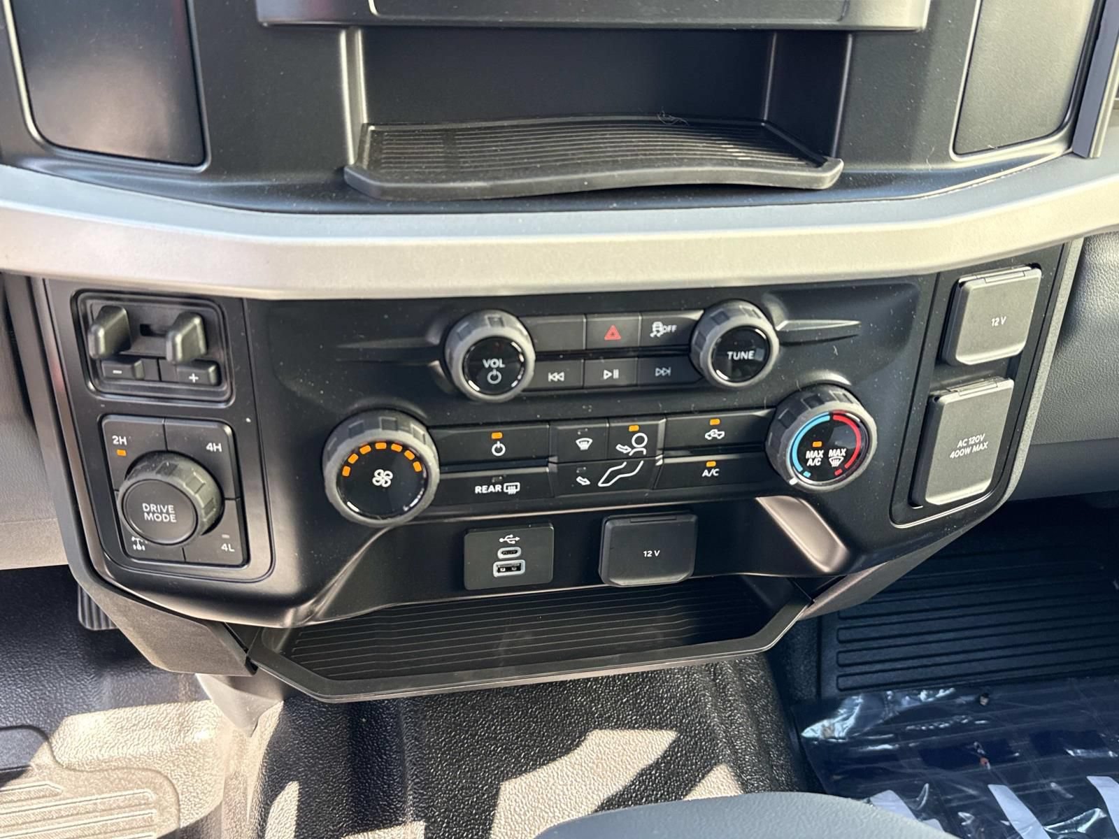 New 2026 Ford F350 XL w/ XL Chrome Package AWD/4WD image 17