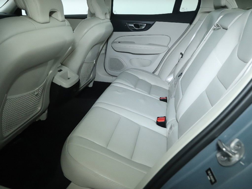 Used 2024 Volvo S60 B5 Plus FWD image 15