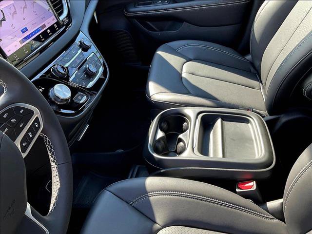 New 2027 Chrysler Pacifica LX FWD image 8
