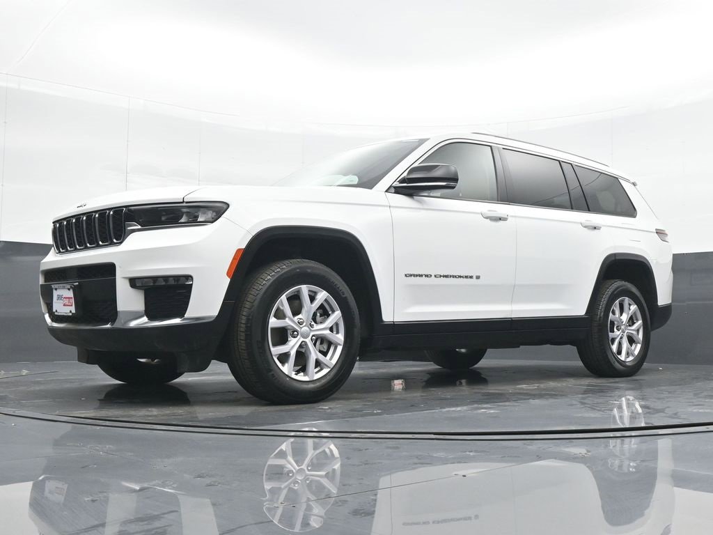 Used 2022 Jeep Grand Cherokee L Limited image 17