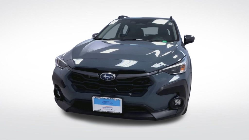 Used 2024 Subaru Crosstrek 2.0i Premium image 3