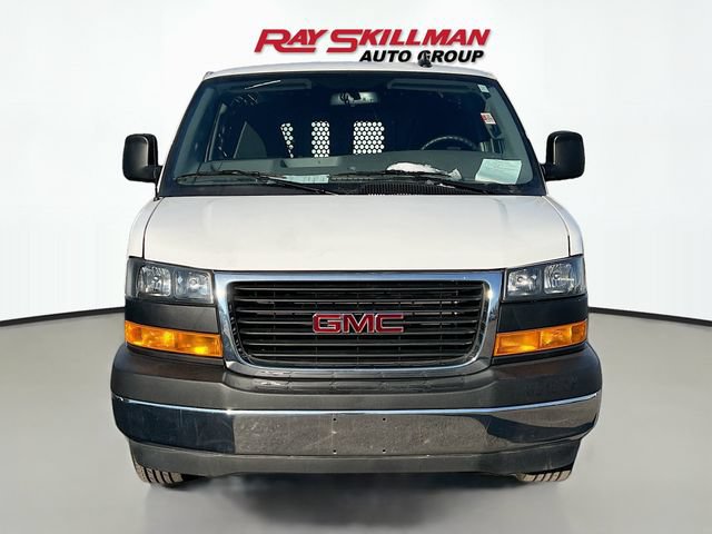 Used 2024 GMC Savana 2500 w/ Driver Convenience Package RWD image 2
