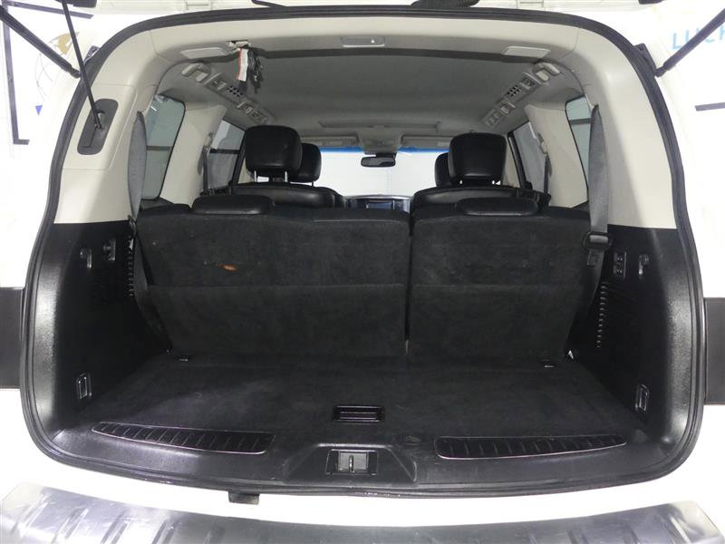 Used 2017 INFINITI QX80 4WD w/ Driver Assistance Package image 9