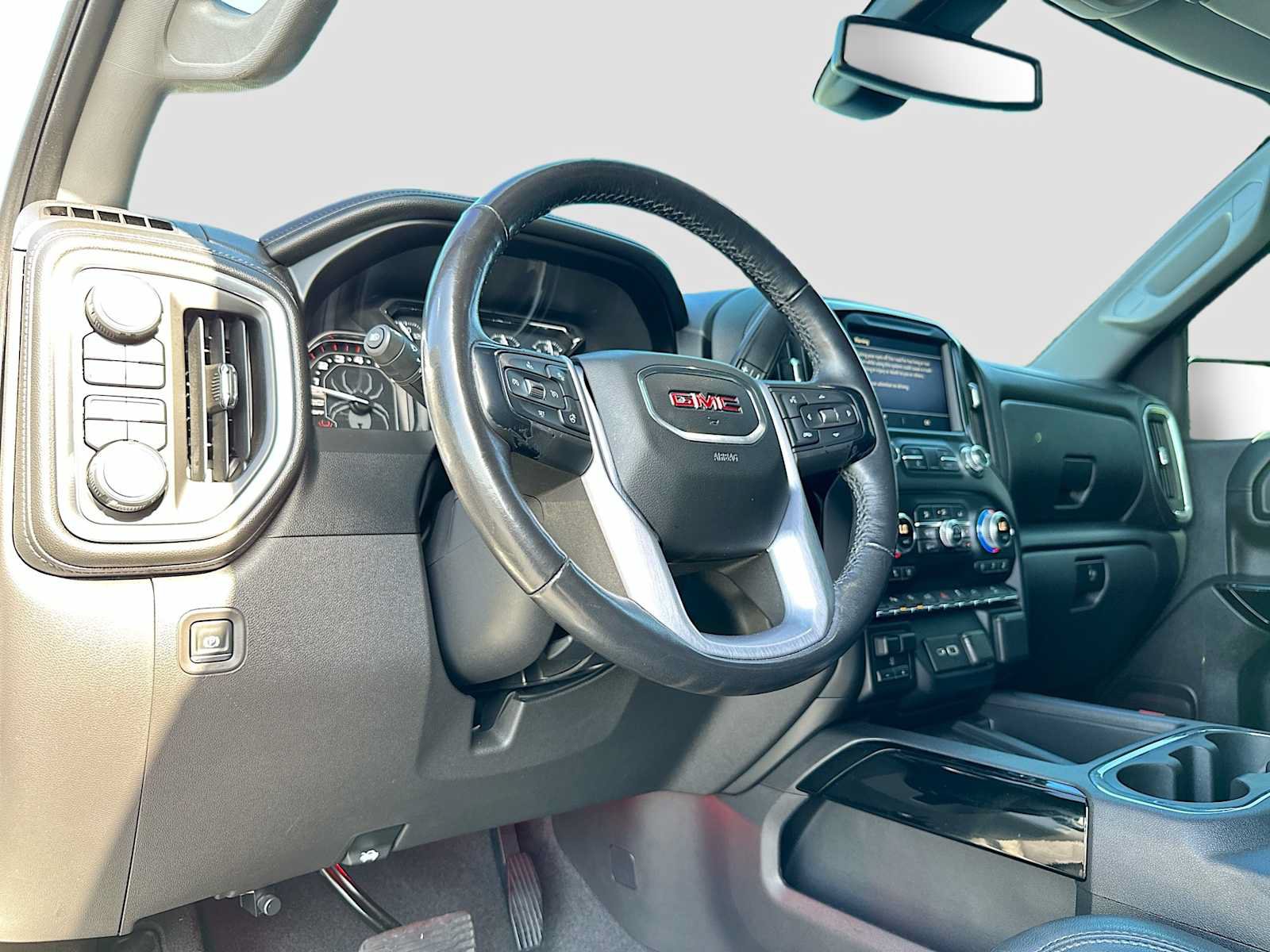 Used 2019 GMC Sierra 1500 SLT w/ SLT Premium Plus Package AWD/4WD image 9
