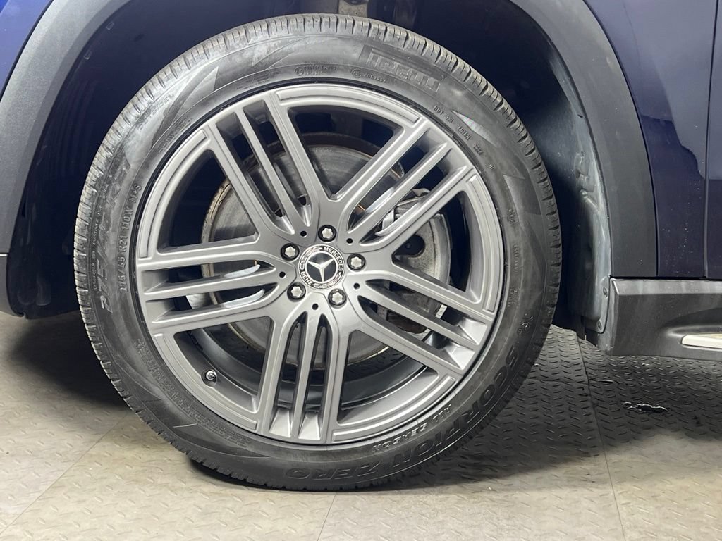 Used 2021 Mercedes-Benz GLS 450 4MATIC image 11