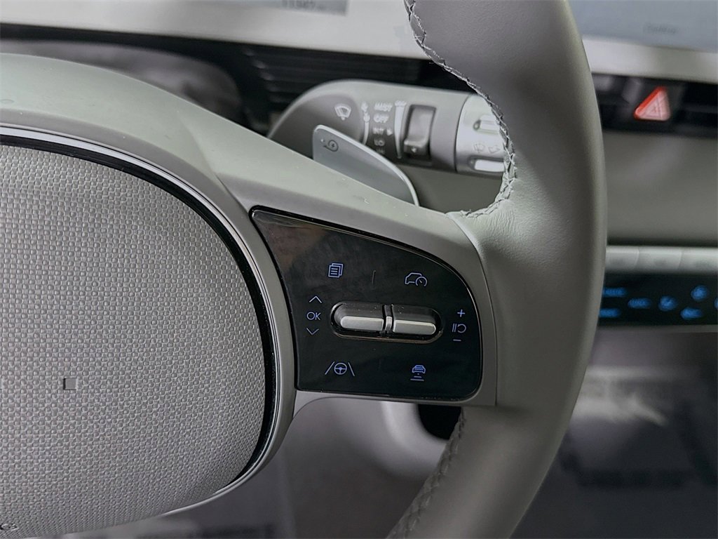 Certified 2024 Hyundai Ioniq 5 SE image 21