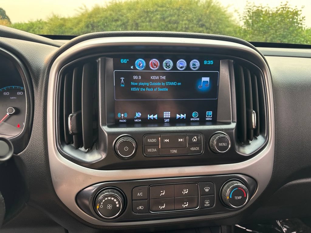 Used 2018 Chevrolet Colorado LT w/ LT Convenience Package AWD/4WD image 17