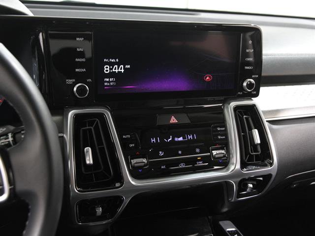 Used 2023 Kia Sorento SX image 9