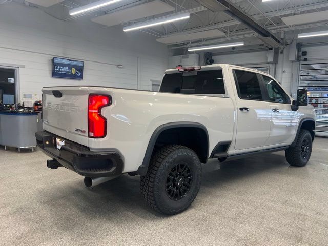 New 2026 Chevrolet Silverado 2500 ZR2 AWD/4WD image 5