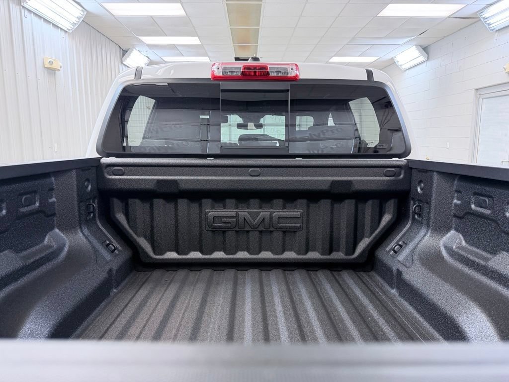 New 2026 GMC Canyon Elevation w/ Technology Package AWD/4WD image 29