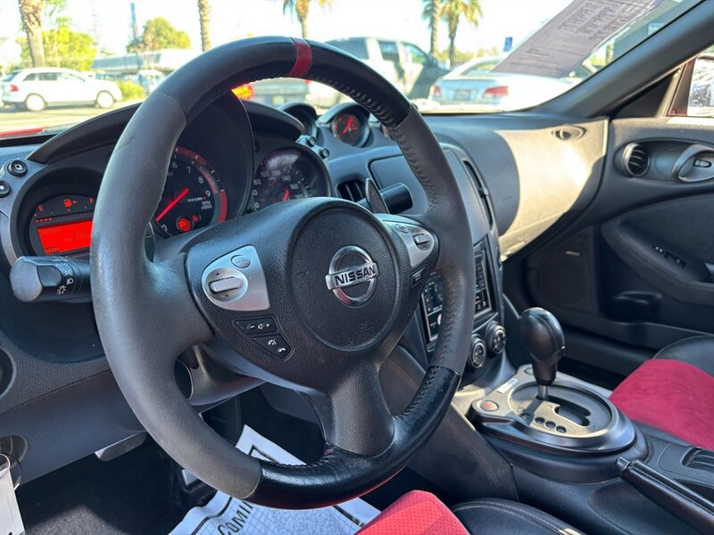 Used 2017 Nissan 370Z NISMO RWD image 12