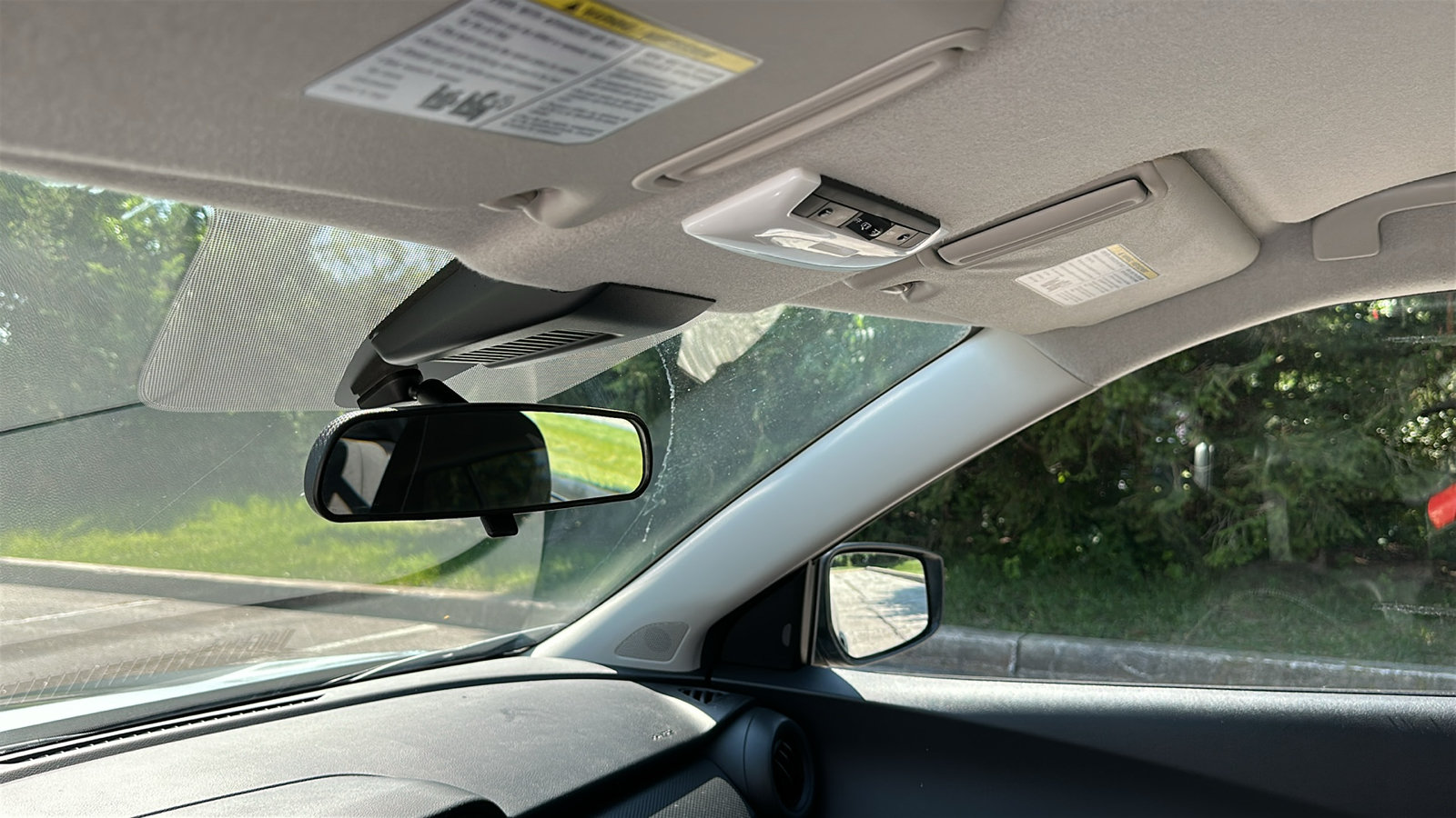 Certified 2021 Nissan Kicks S FWD image 21