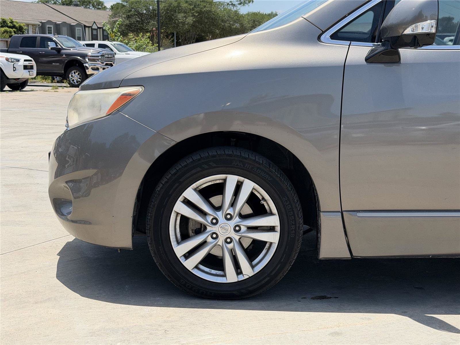 Used 2015 Nissan Quest Platinum FWD image 9