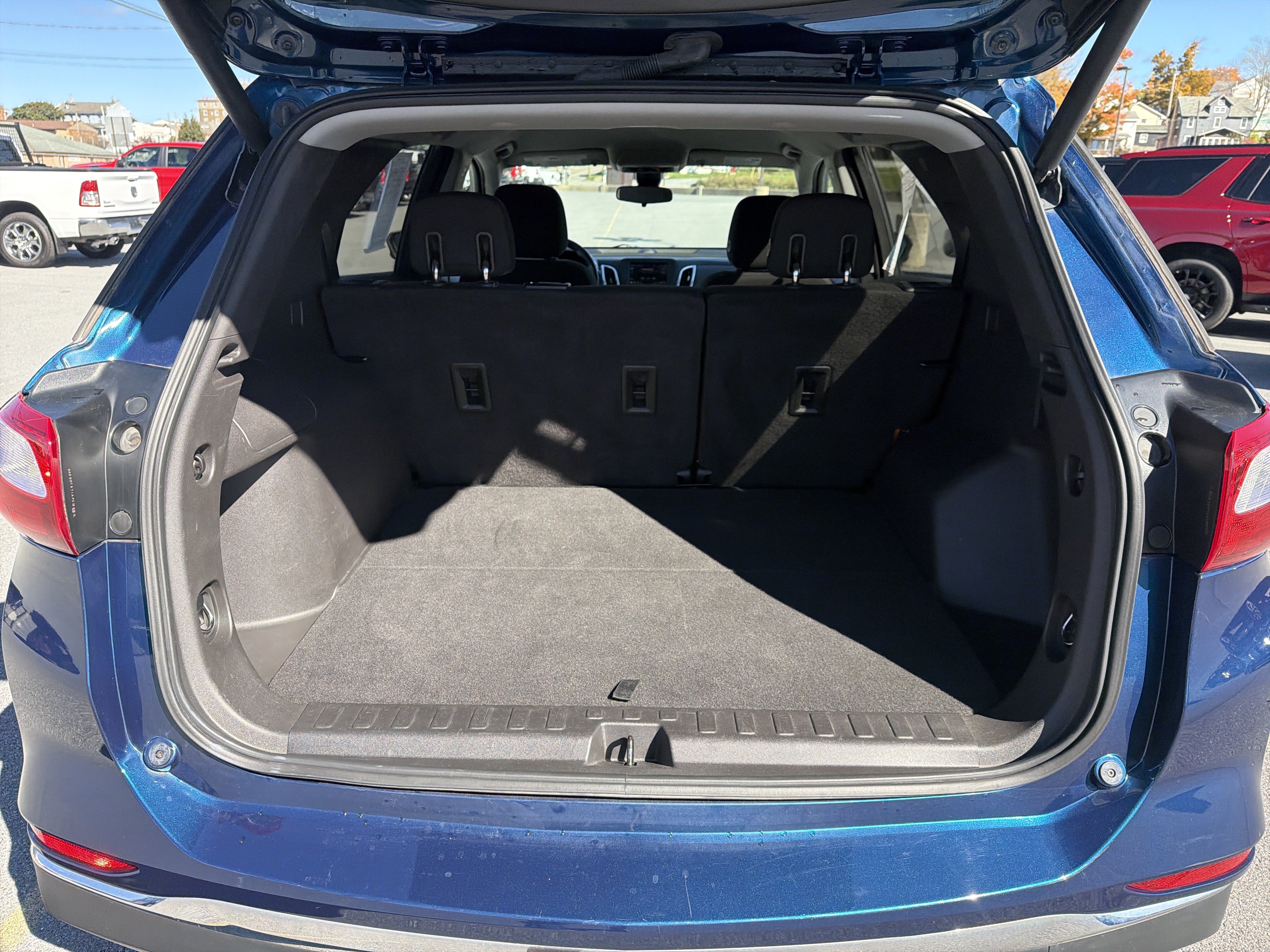 Used 2020 Chevrolet Equinox LT AWD/4WD image 17