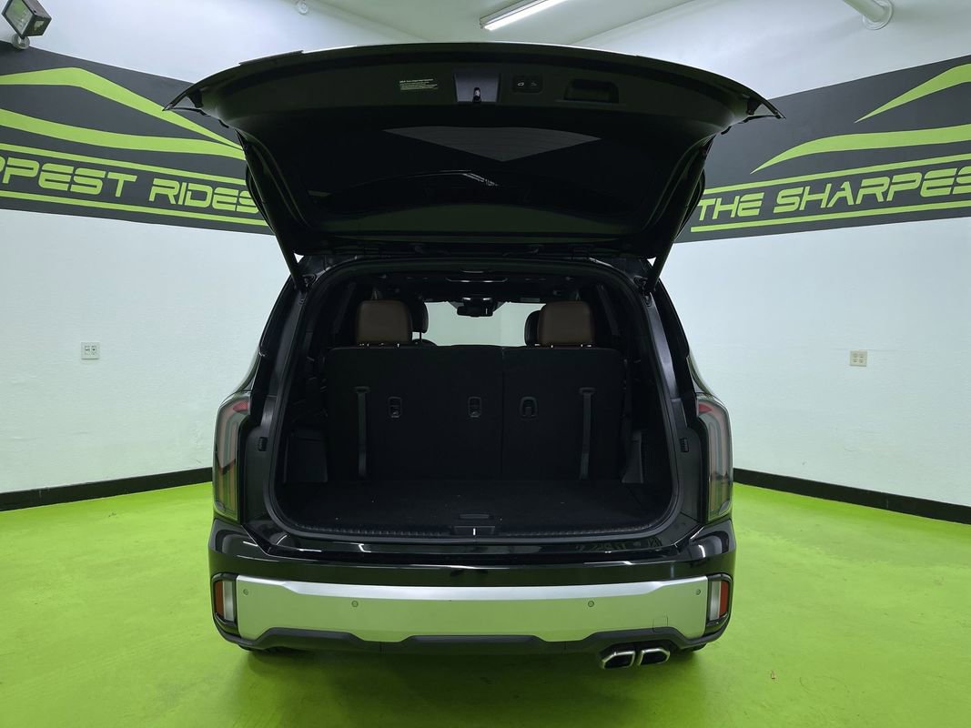 Used 2023 Kia Telluride EX w/ EX Captain's Chair Package image 9