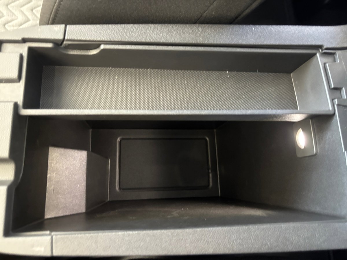 Used 2023 Chevrolet Equinox LS FWD image 36