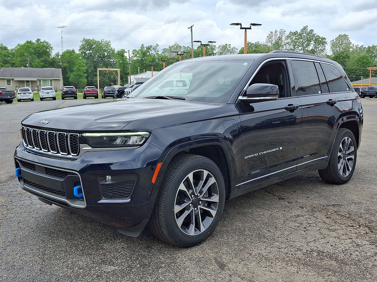 New 2024 Jeep Grand Cherokee Overland w/ Luxury Tech Group IV AWD/4WD image 10