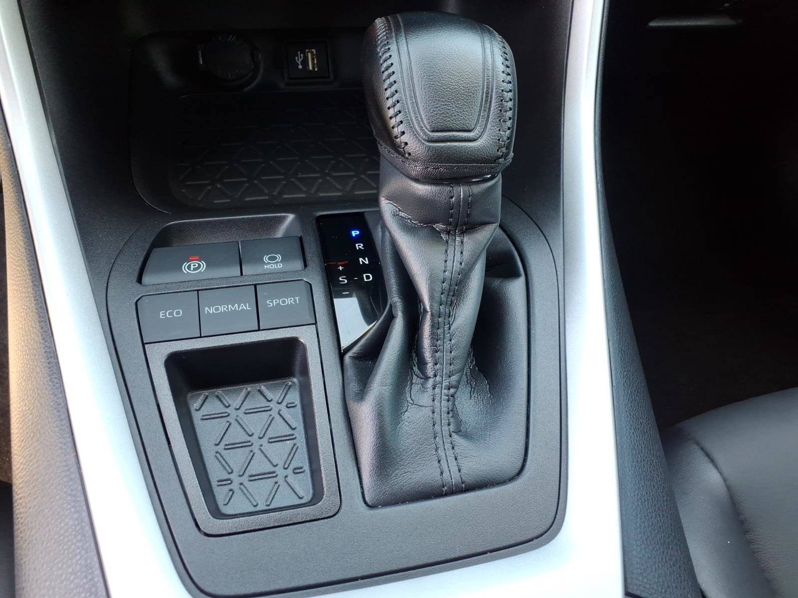 Used 2023 Toyota RAV4 XLE Premium FWD image 25