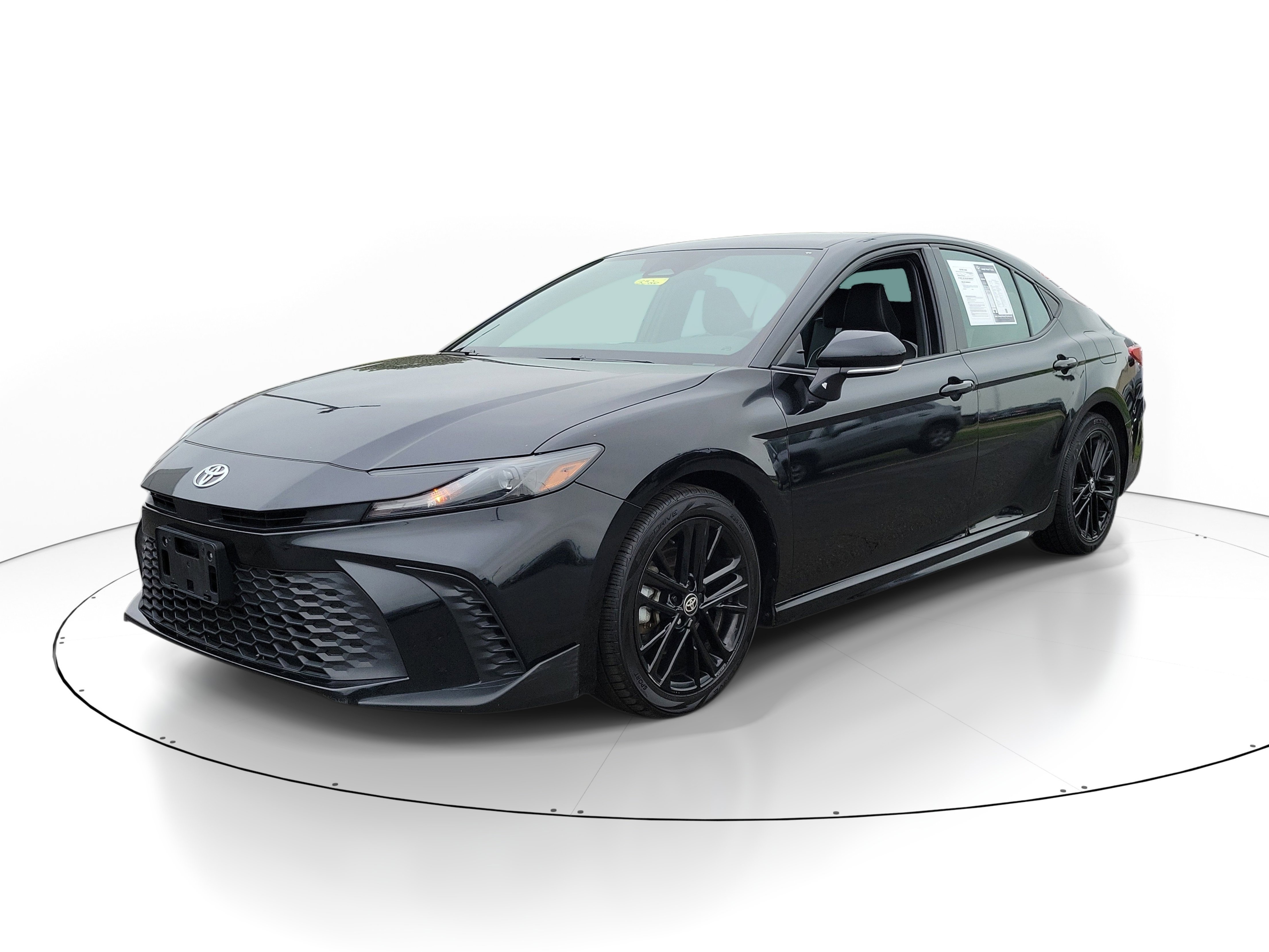 Used 2025 Toyota Camry SE FWD image 2