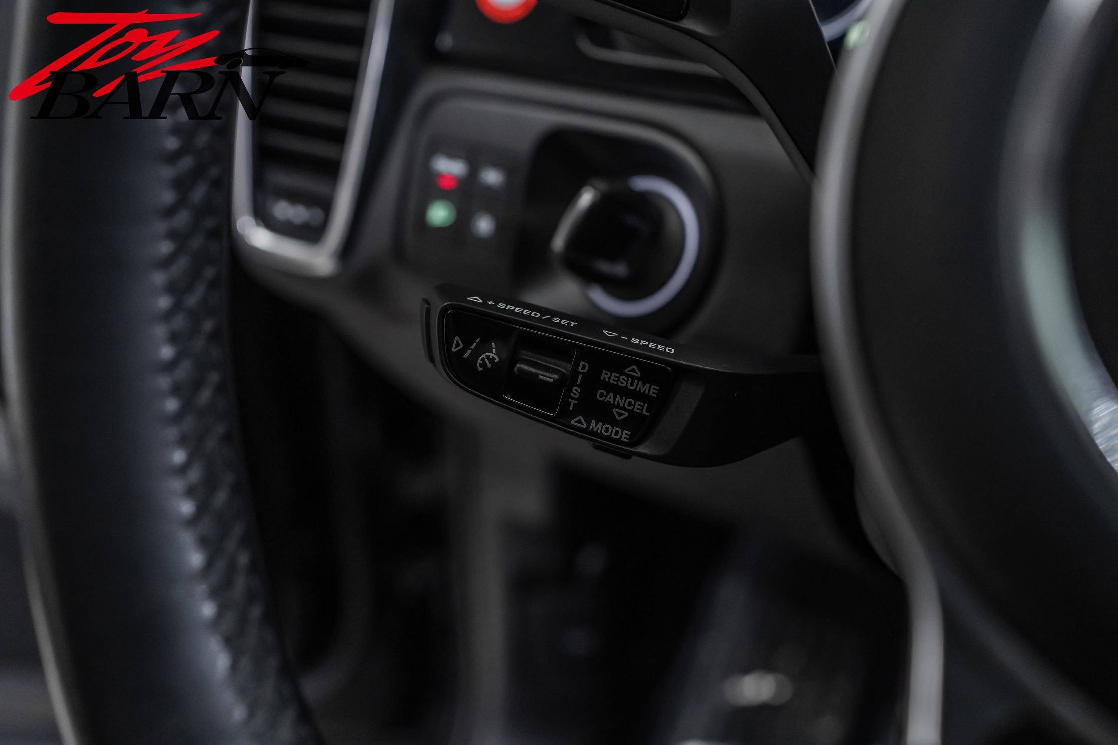 Used 2022 Porsche Cayenne S image 33