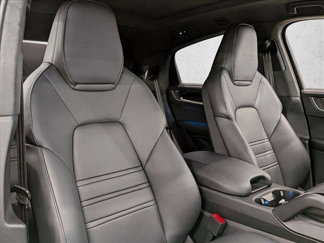 Used 2024 Porsche Cayenne Turbo image 24