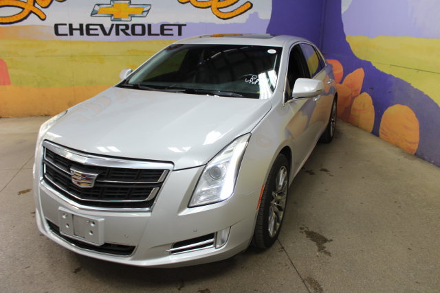Used 2015 Cadillac XTS Luxury AWD/4WD image 4