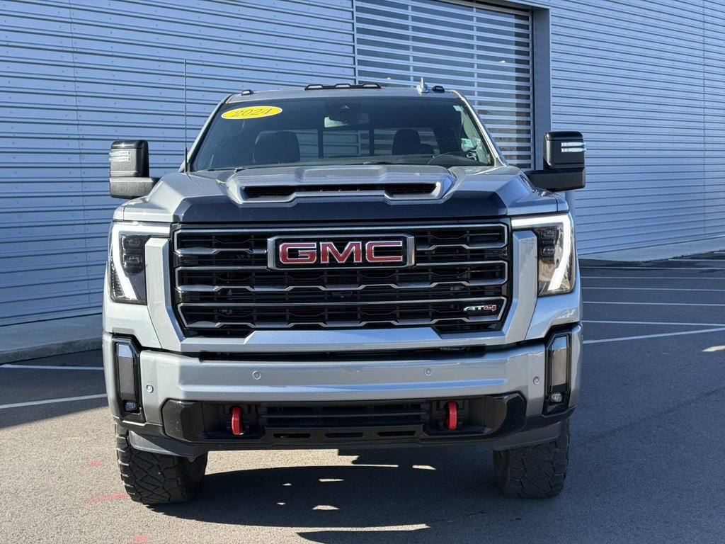 Used 2024 GMC Sierra 2500 AT4 w/ AT4 Preferred Package image 2