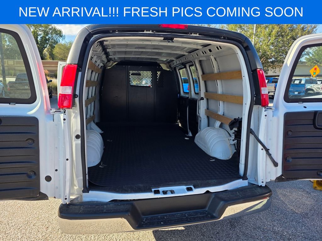 Used 2024 Chevrolet Express 2500 w/ Driver Convenience Package image 11