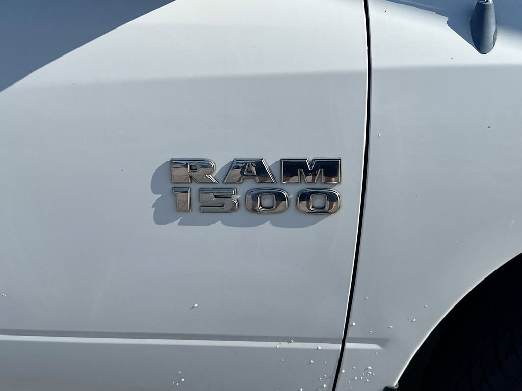 Used 2013 RAM 1500 Classic SLT w/ Premium Display Pkg RWD image 30