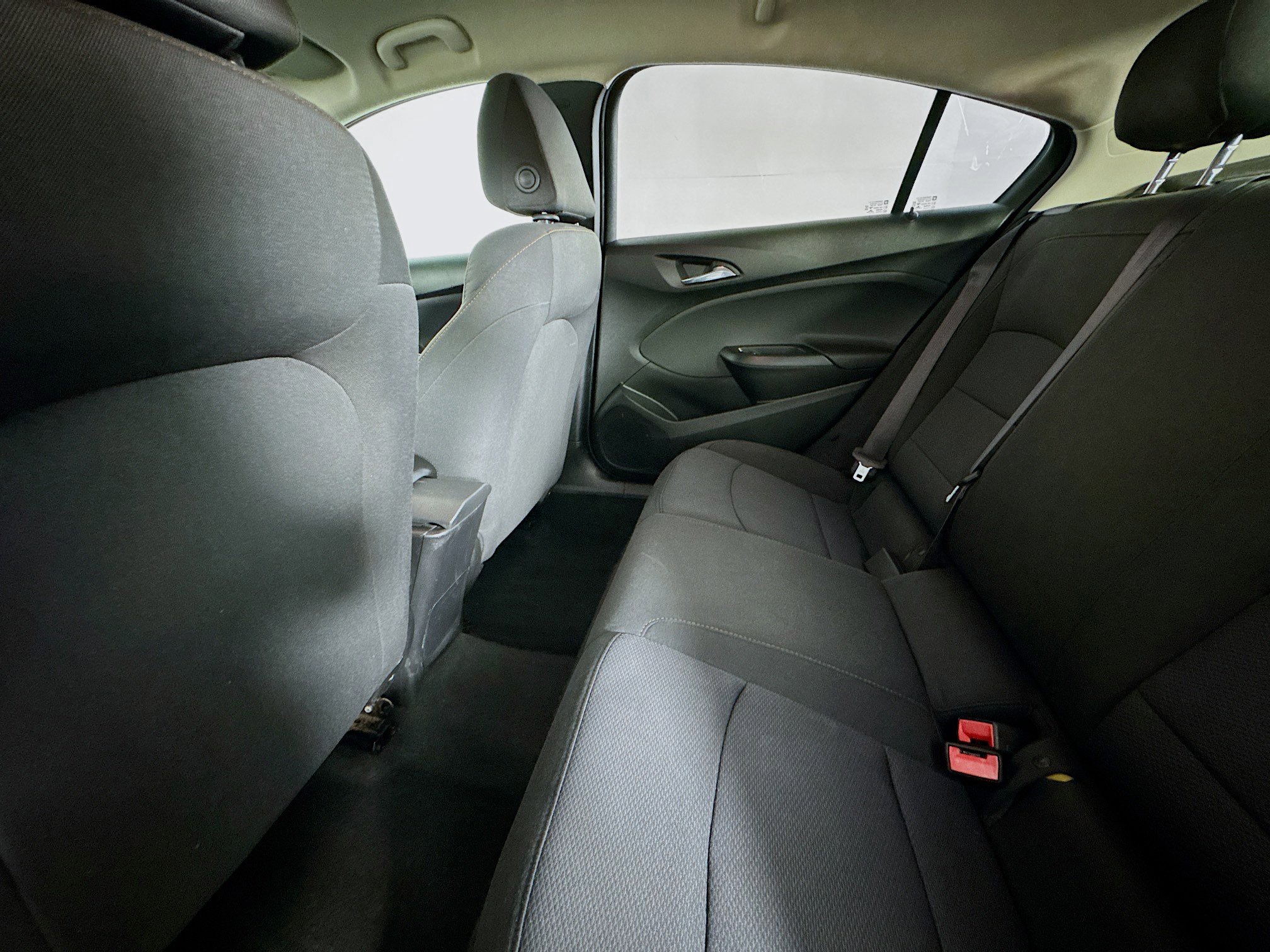 Used 2017 Chevrolet Cruze LS image 21