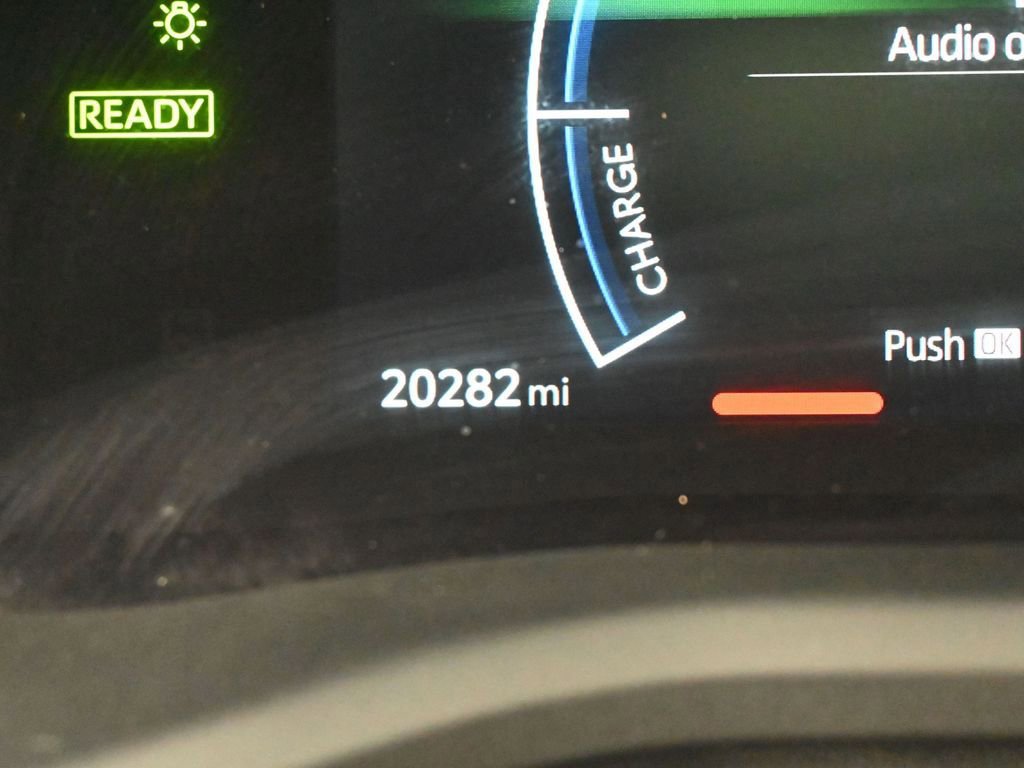 Used 2025 Toyota Camry SE w/ Multimedia Upgrade Package FWD image 29