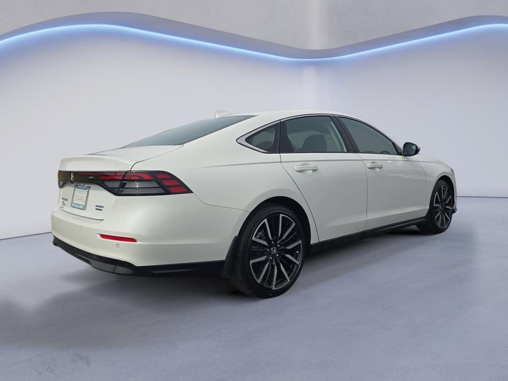 New 2026 Honda Accord Touring image 5