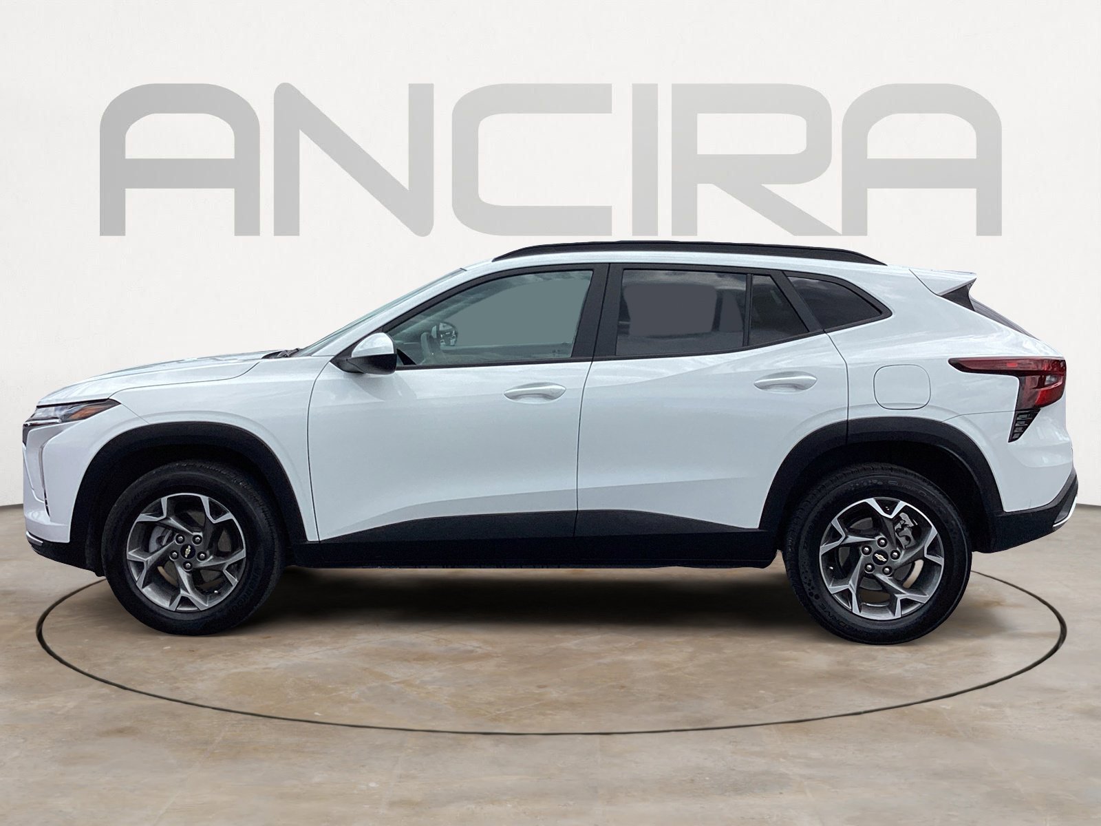 Used 2025 Chevrolet Trax LT FWD image 11