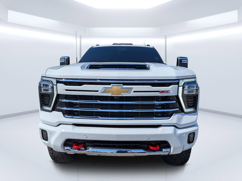 Used 2025 Chevrolet Silverado 2500 LTZ w/ Z71 Chrome Sport Edition image 8
